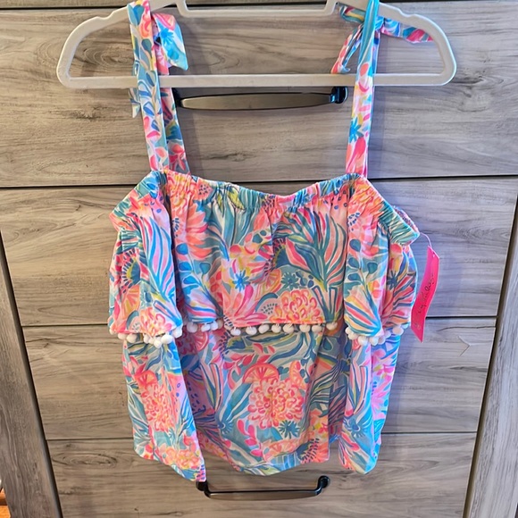 Lilly Pulitzer Tops - Lily Pulitzer tank adjustable ties for your custom fit !  Great condition